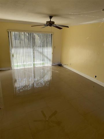 14052 NE 2nd Court 122, Miami, FL 33161