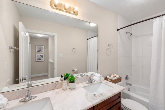 1727 Whispering Pine Court, Missouri City, TX 77489