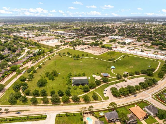 1727 Whispering Pine Court, Missouri City, TX 77489