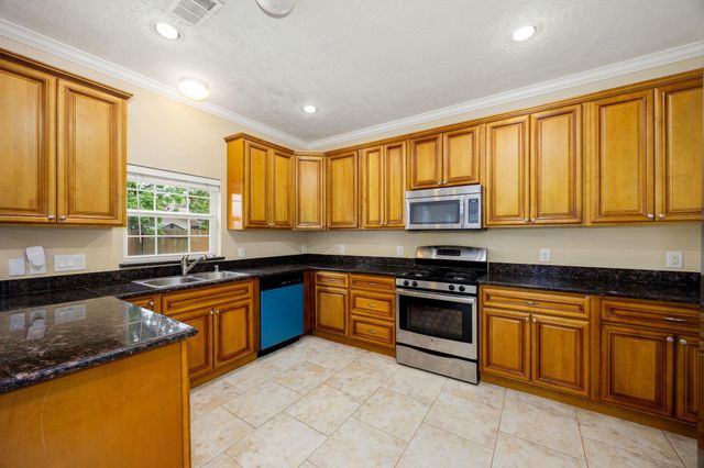 1727 Whispering Pine Court, Missouri City, TX 77489