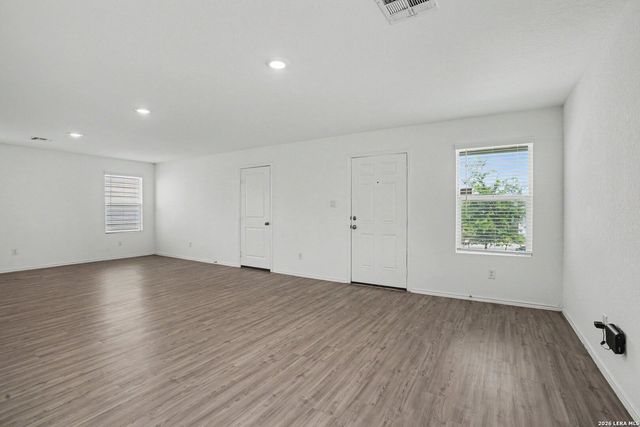 5427 DAPHNE PATH, San Antonio, TX 78253