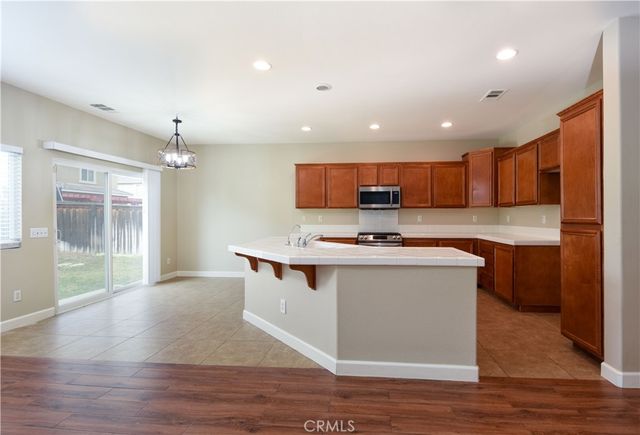 841 Shiraz, Hemet, CA 92545