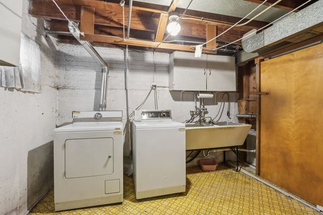 8828 Grand Avenue, River Grove, IL 60171