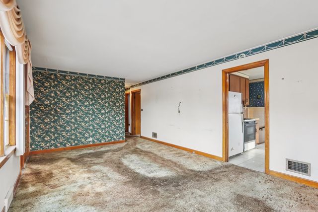 8828 Grand Avenue, River Grove, IL 60171