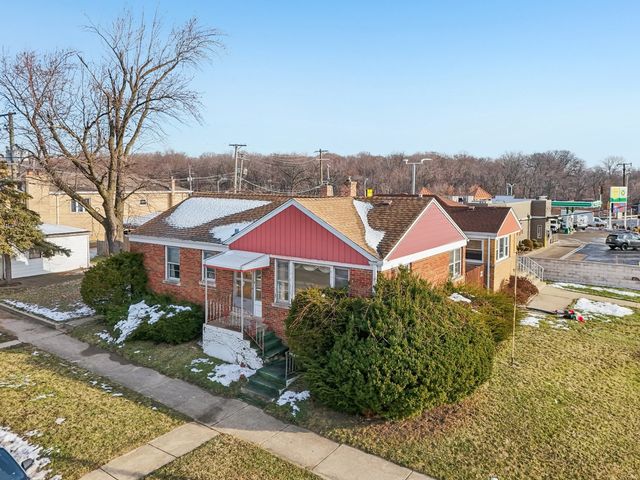 8828 Grand Avenue, River Grove, IL 60171
