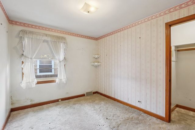 8828 Grand Avenue, River Grove, IL 60171