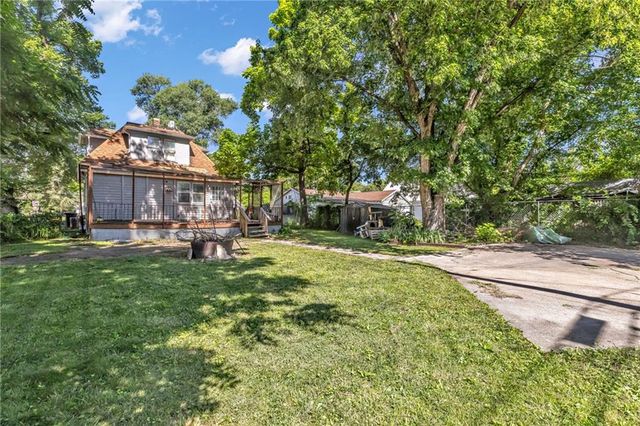 1129 S 36th Street, Kansas City, KS 66106