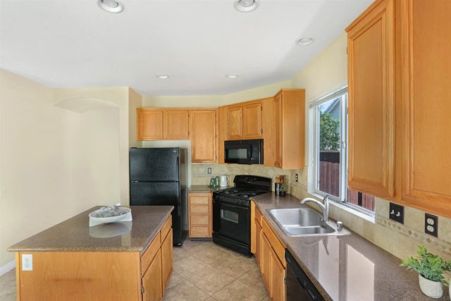 5001 Calle Arquero, Oceanside, CA 92057