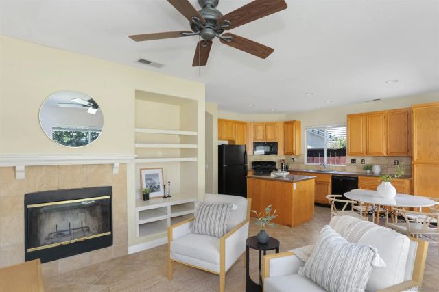 5001 Calle Arquero, Oceanside, CA 92057