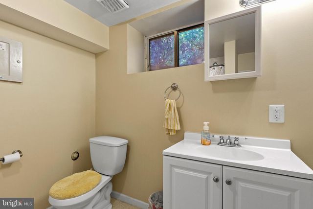 2 WINDWHISPER LN, Annapolis, MD 21403