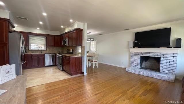 6 Curlew Place, Massapequa, NY 11758