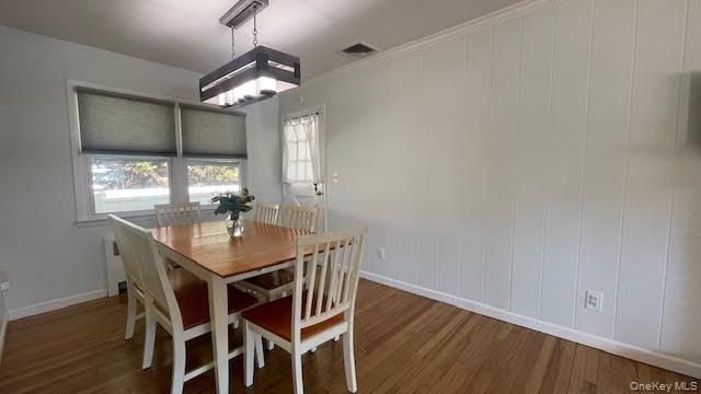 6 Curlew Place, Massapequa, NY 11758