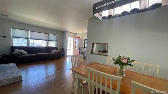 6 Curlew Place, Massapequa, NY 11758