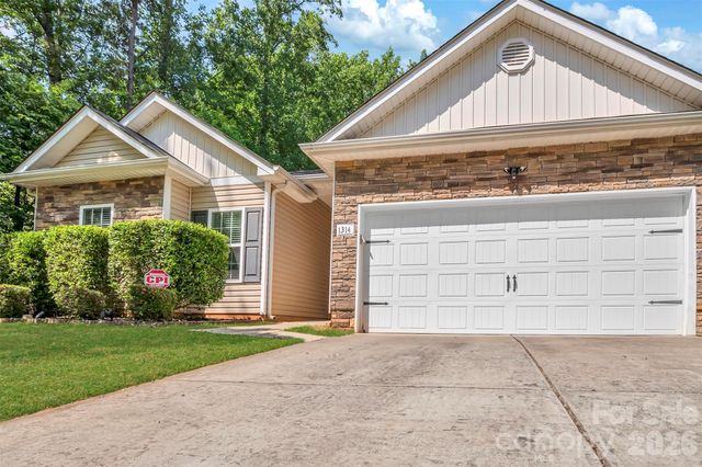 1314 Doby Springs Drive, Charlotte, NC 28262