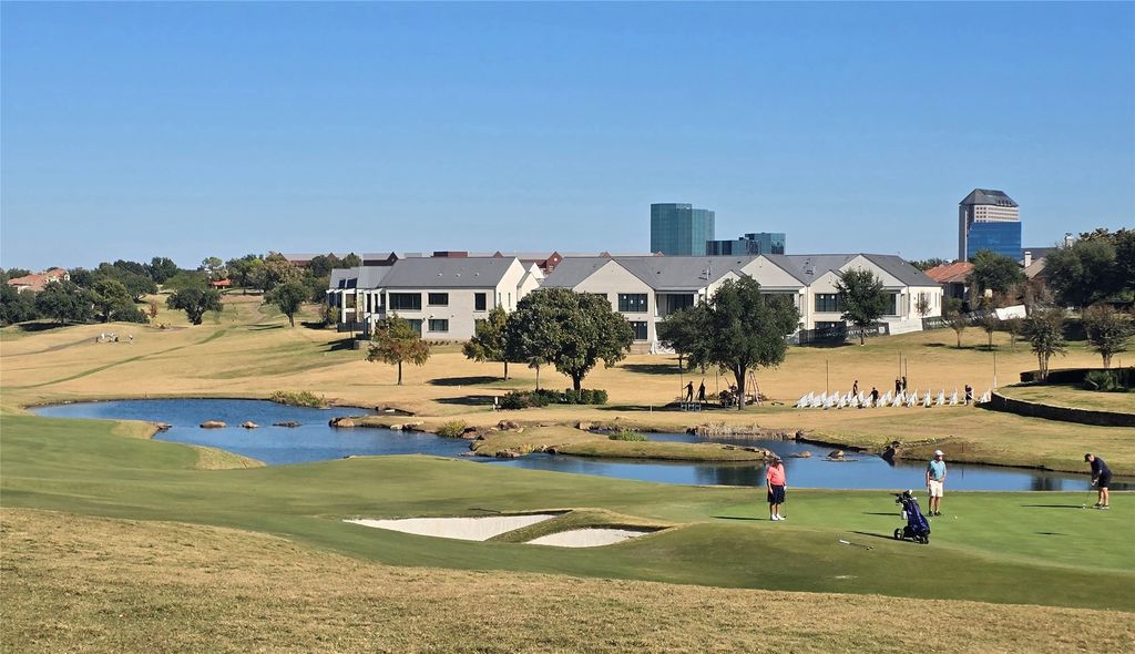 350 N O Connor Ridge Boulevard 22, Irving, TX 75038