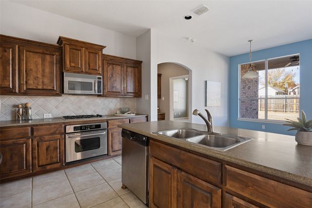 1104 Victory Bells Drive, Fort Worth, TX 76052