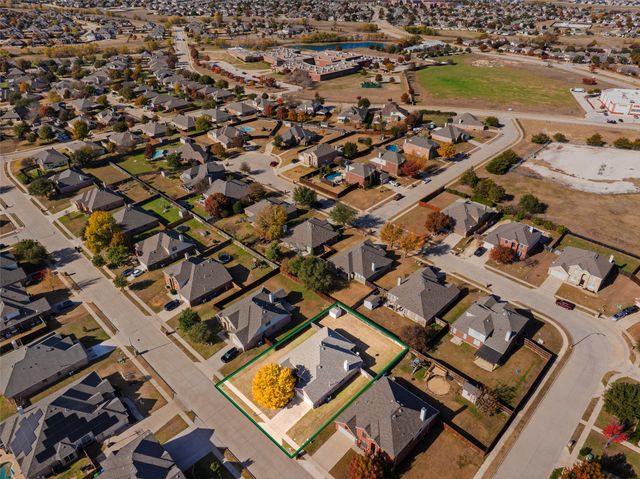 1104 Victory Bells Drive, Fort Worth, TX 76052