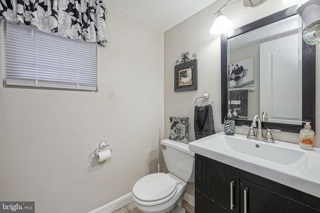109 CHADDS FORD CT, Sewell, NJ 08080