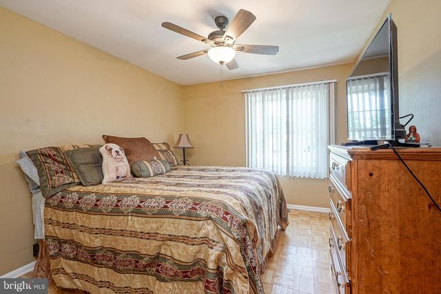109 CHADDS FORD CT, Sewell, NJ 08080