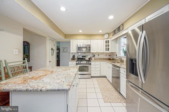 109 CHADDS FORD CT, Sewell, NJ 08080