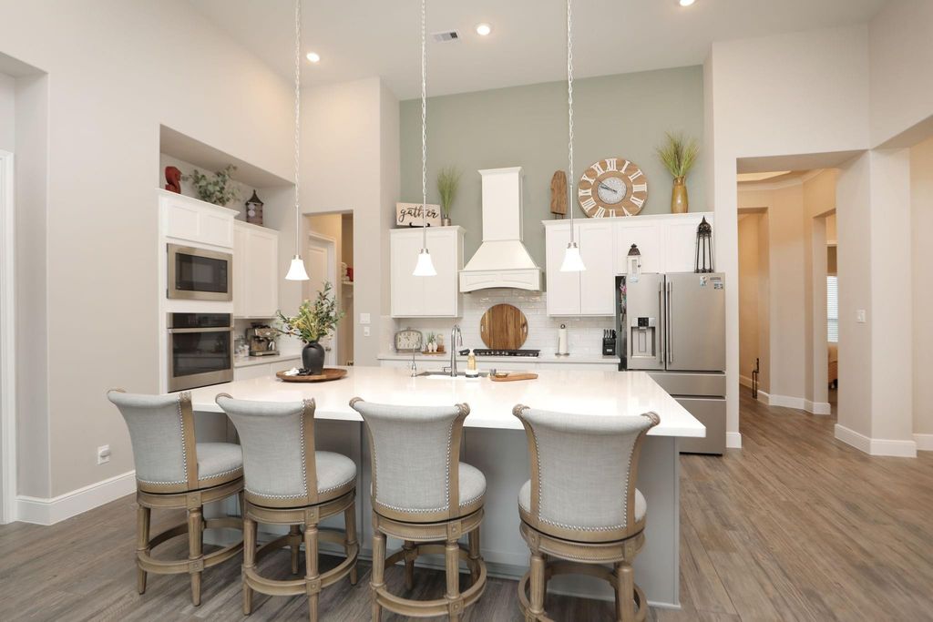 Image 13 of property listing at 23302 Rosen Mill Drive, Richmond, TX 77469