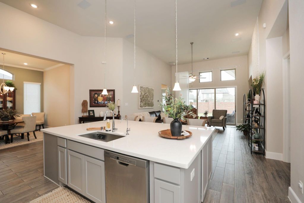 Image 16 of property listing at 23302 Rosen Mill Drive, Richmond, TX 77469