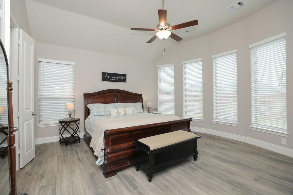 Image 28 of property listing at 23302 Rosen Mill Drive, Richmond, TX 77469