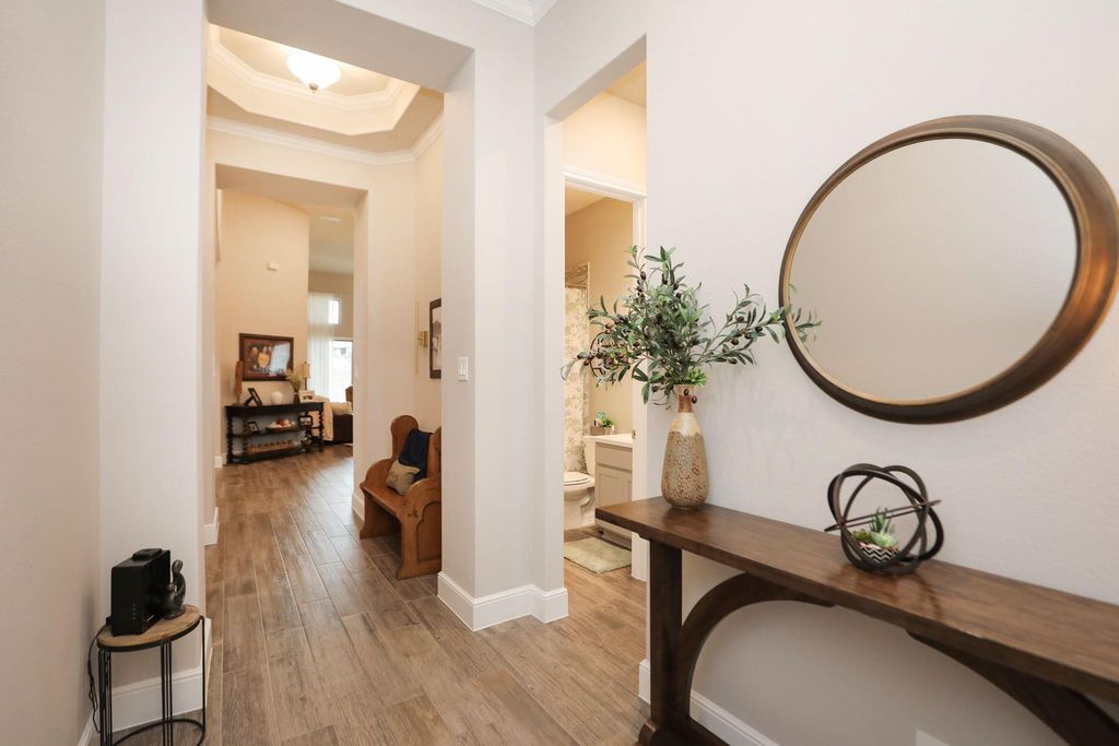 Image 4 of property listing at 23302 Rosen Mill Drive, Richmond, TX 77469