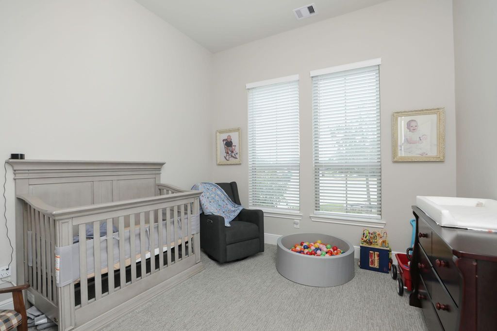 Image 6 of property listing at 23302 Rosen Mill Drive, Richmond, TX 77469