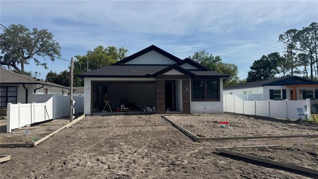 1405 W ARCTIC STREET, Tampa, FL 33604