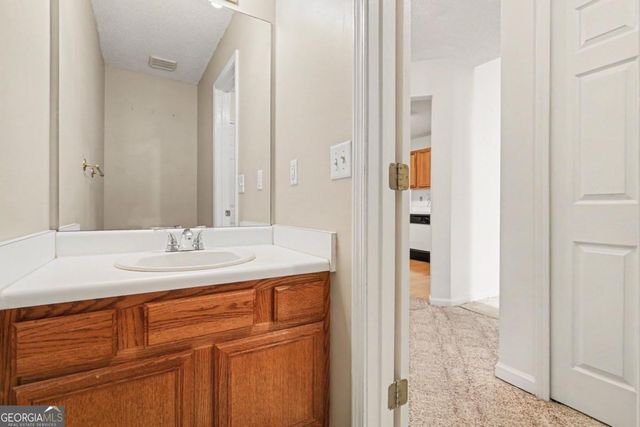 2256 Dresden Green NW, Kennesaw, GA 30144