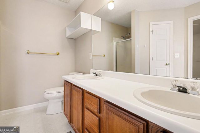 2256 Dresden Green NW, Kennesaw, GA 30144