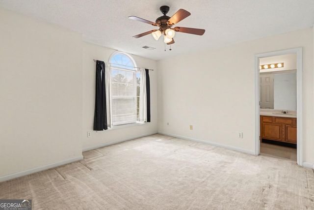 2256 Dresden Green NW, Kennesaw, GA 30144