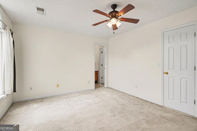 2256 Dresden Green NW, Kennesaw, GA 30144