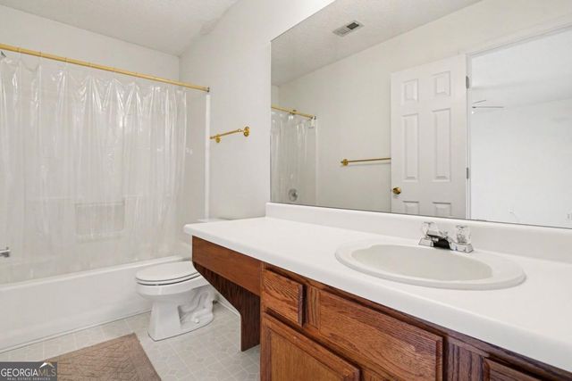 2256 Dresden Green NW, Kennesaw, GA 30144