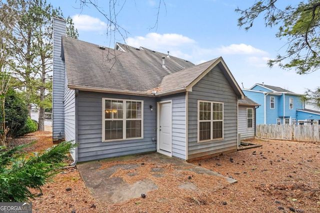 2256 Dresden Green NW, Kennesaw, GA 30144