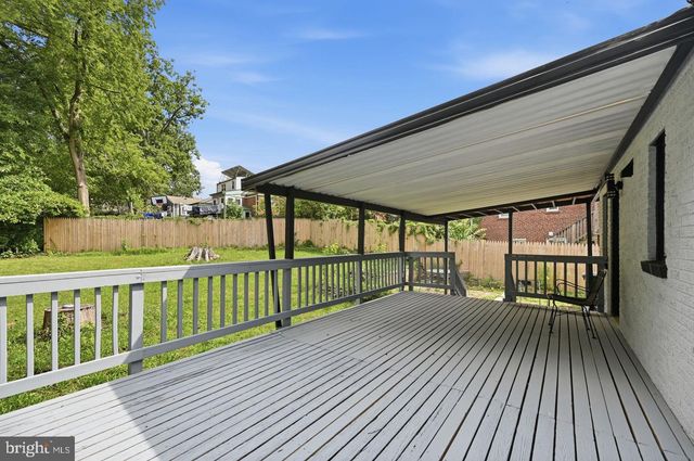 7001 ASPEN AVE, Takoma Park, MD 20912