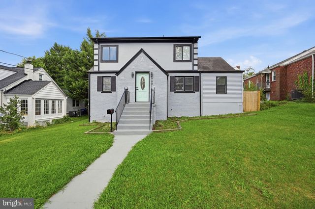 7001 ASPEN AVE, Takoma Park, MD 20912