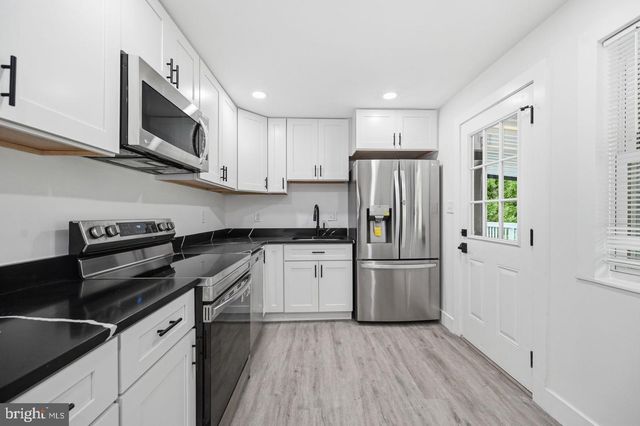 7001 ASPEN AVE, Takoma Park, MD 20912