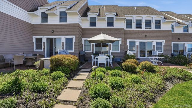 49 Canoe Place Road 416, Hampton Bays, NY 11946