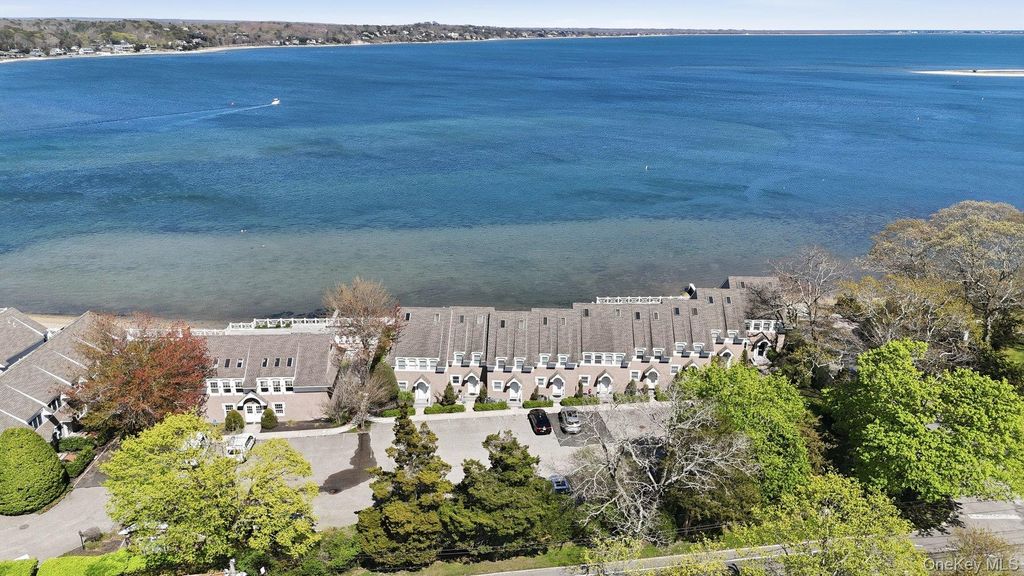 49 Canoe Place Road 416, Hampton Bays, NY 11946