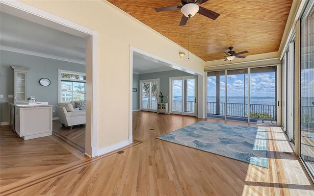 585 GUNWALE LANE, Longboat Key, FL 34228