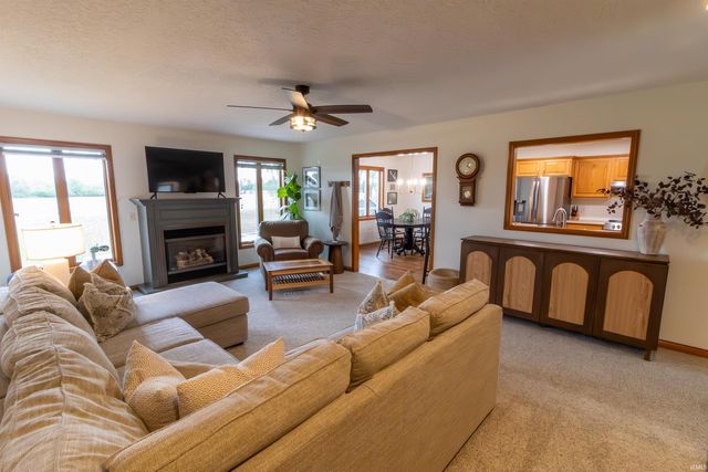 3071 W 600 North, Huntington, IN 46750