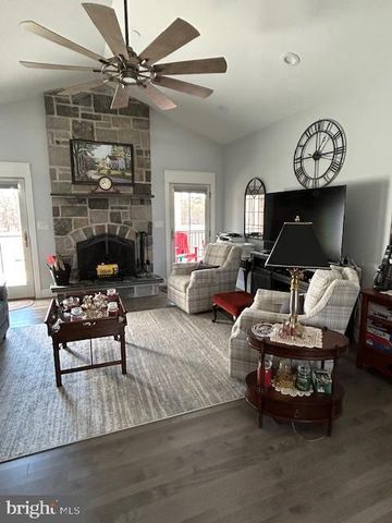 2201 BEAR RUN RD, Taneytown, MD 21787