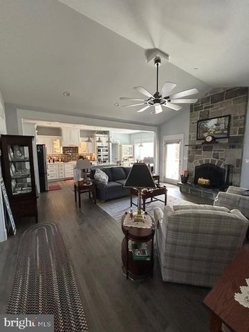 2201 BEAR RUN RD, Taneytown, MD 21787