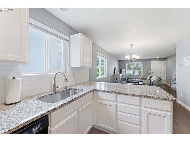 15340 Sw LEXINGTON Ln, Beaverton, OR 97007