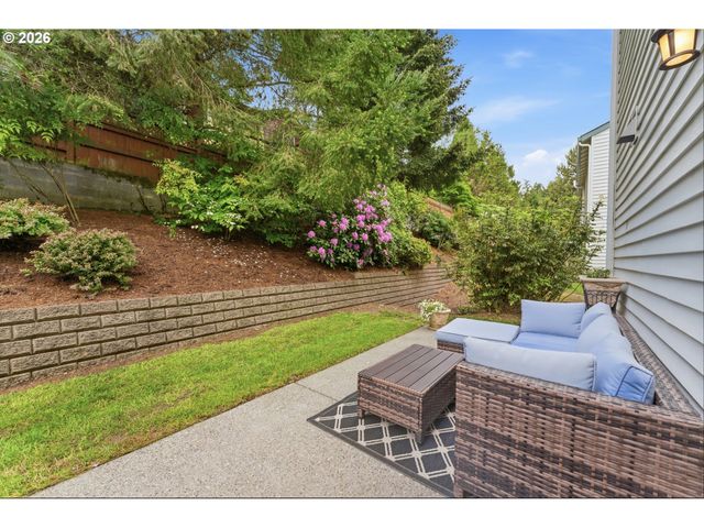15340 Sw LEXINGTON Ln, Beaverton, OR 97007