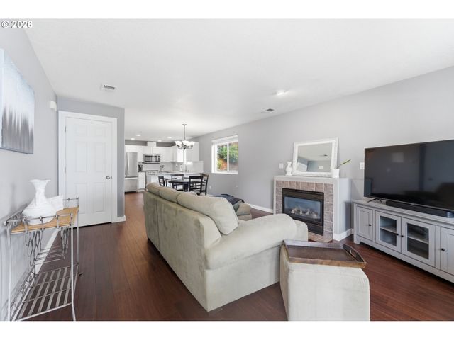 15340 Sw LEXINGTON Ln, Beaverton, OR 97007