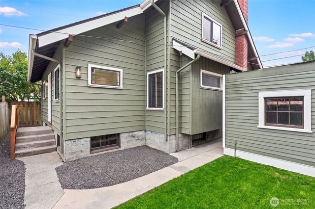 616 N Steele Street, Tacoma, WA 98406