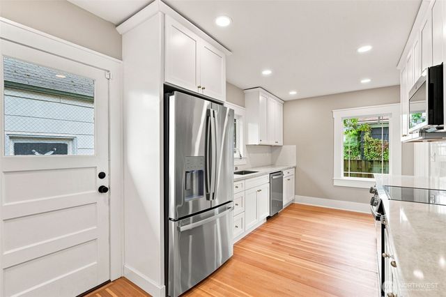616 N Steele Street, Tacoma, WA 98406